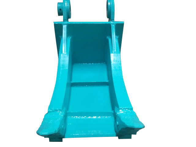 松土器又稱單鉤、斗鉤、松土器一般是單齒,挖掘切入能力強。用于硬土、碎石次堅石、風化石的粉碎,方便挖斗挖掘及裝載。